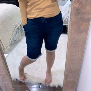 Epic Threads size XL denim Bermuda shorts